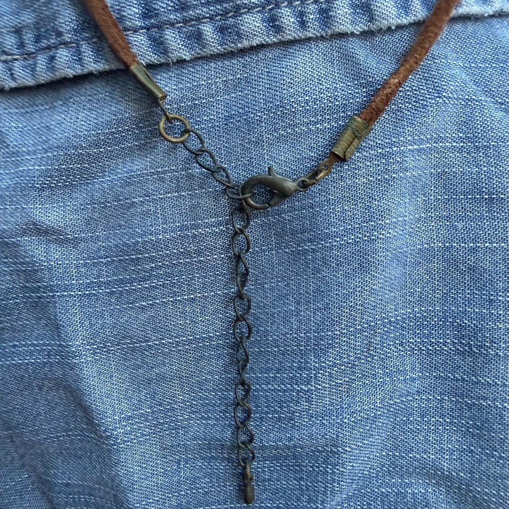 Hand Carved Vintage Round Jade Pendant Necklace in Warm Honey Tones - Picture 3 of 3